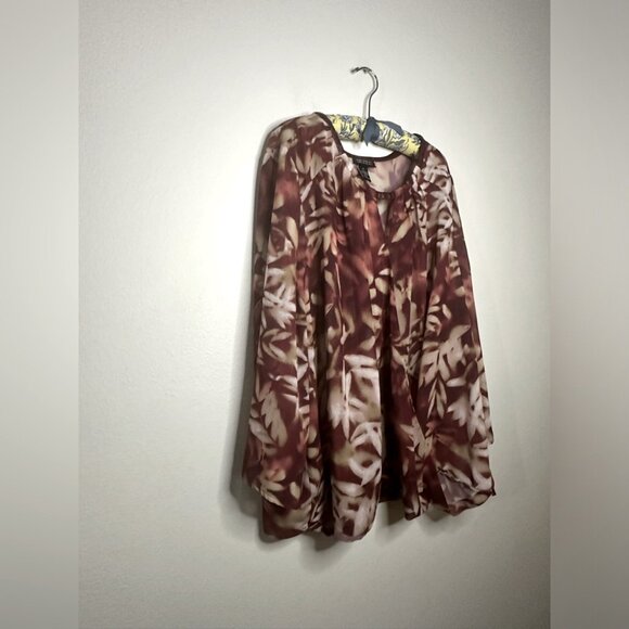 Catherines Black Label Womens 1X Red Floral Long Sleeves Keyhole Neck Blouse - Picture 3 of 8